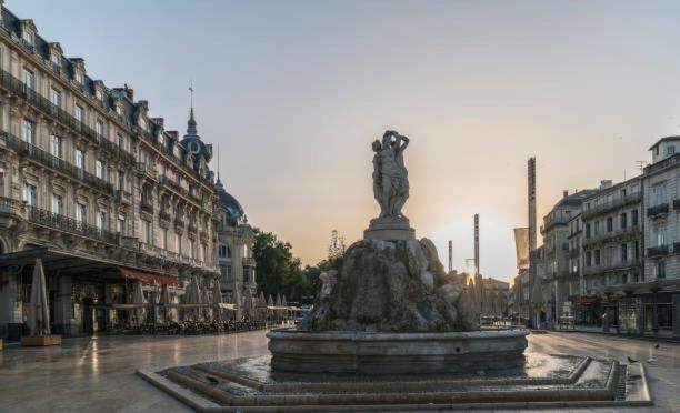* F3 Haussmannien, Centre-Ville, 4 Pers, Wifi * Монпелие Екстериор снимка