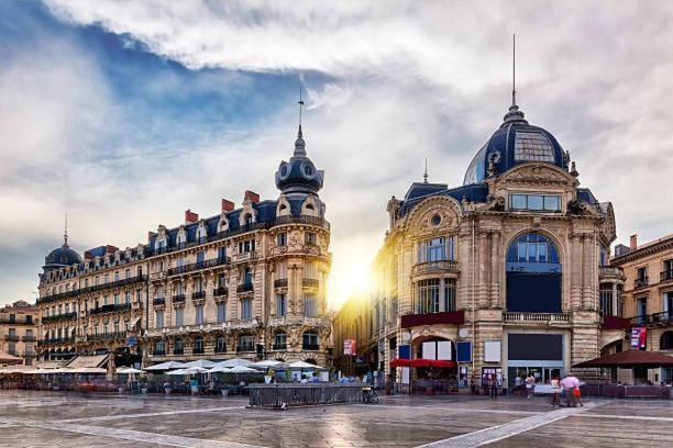* F3 Haussmannien, Centre-Ville, 4 Pers, Wifi * Монпелие Екстериор снимка